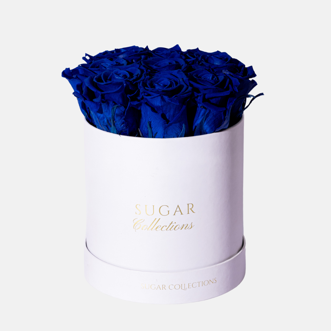 Baby box with fresh roses